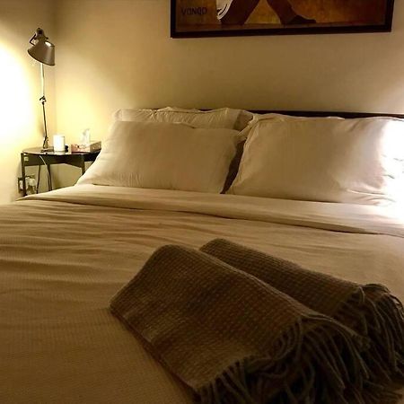 Stunning 2 Bed/2Bath Flat In Heart Of Kensington Appartement Londen Buitenkant foto