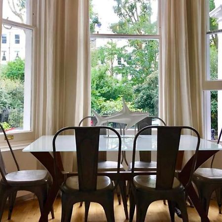 Stunning 2 Bed/2Bath Flat In Heart Of Kensington Appartement Londen Buitenkant foto