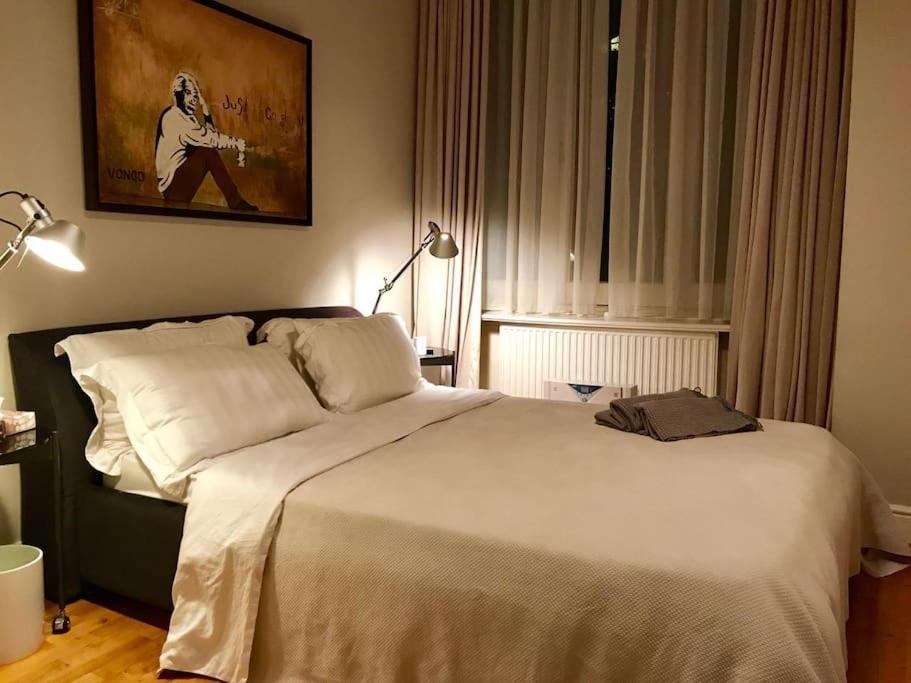 Stunning 2 Bed/2Bath Flat In Heart Of Kensington Appartement Londen Buitenkant foto