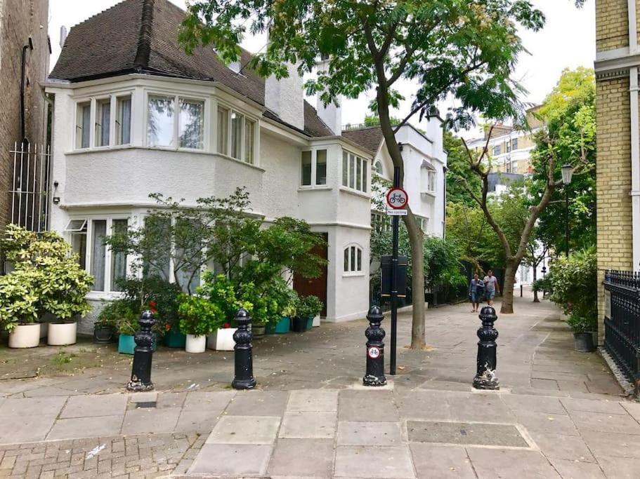Stunning 2 Bed/2Bath Flat In Heart Of Kensington Appartement Londen Buitenkant foto